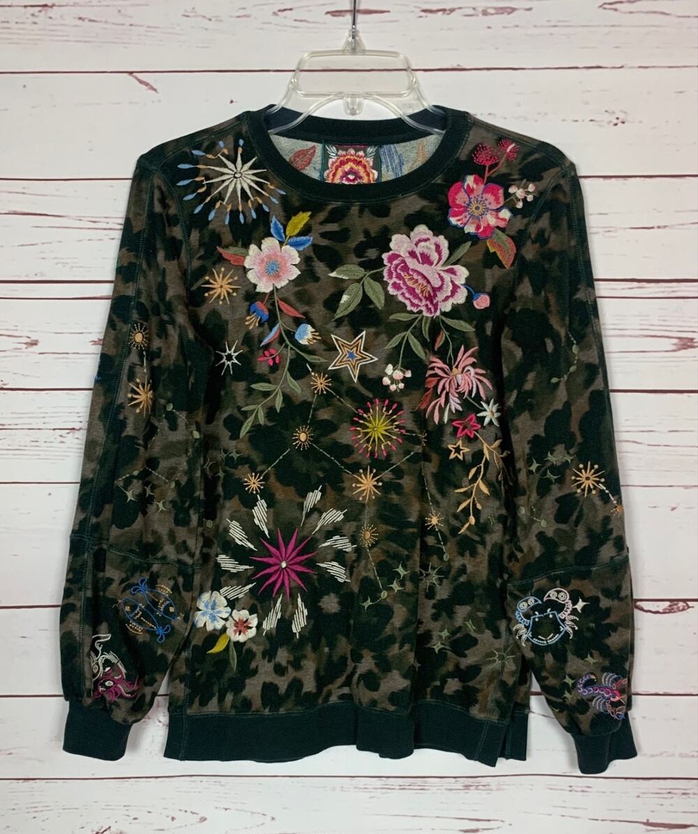 Johnny Was Women's XXS Black Celestin Embroidered Leopard Floral Sweatshirt Top